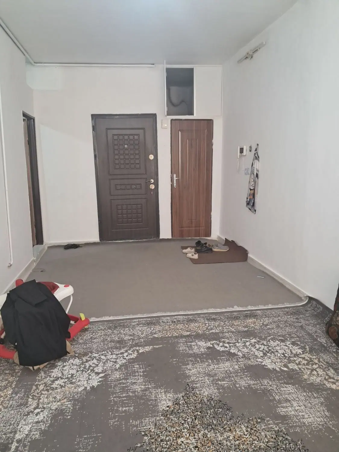 یک واحدآپارتمان در رباط طرق۷ طبقه۳