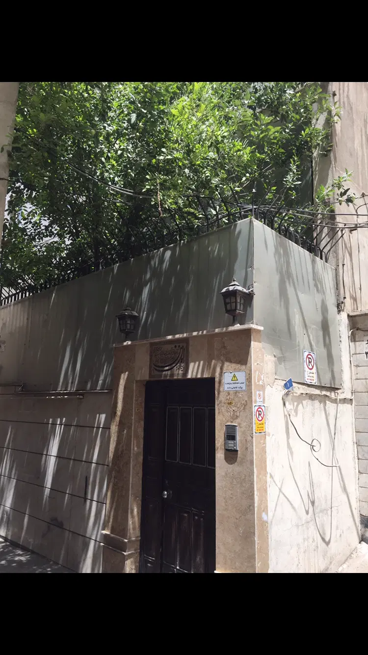 خانه دربستی مناسب سکونت و کار