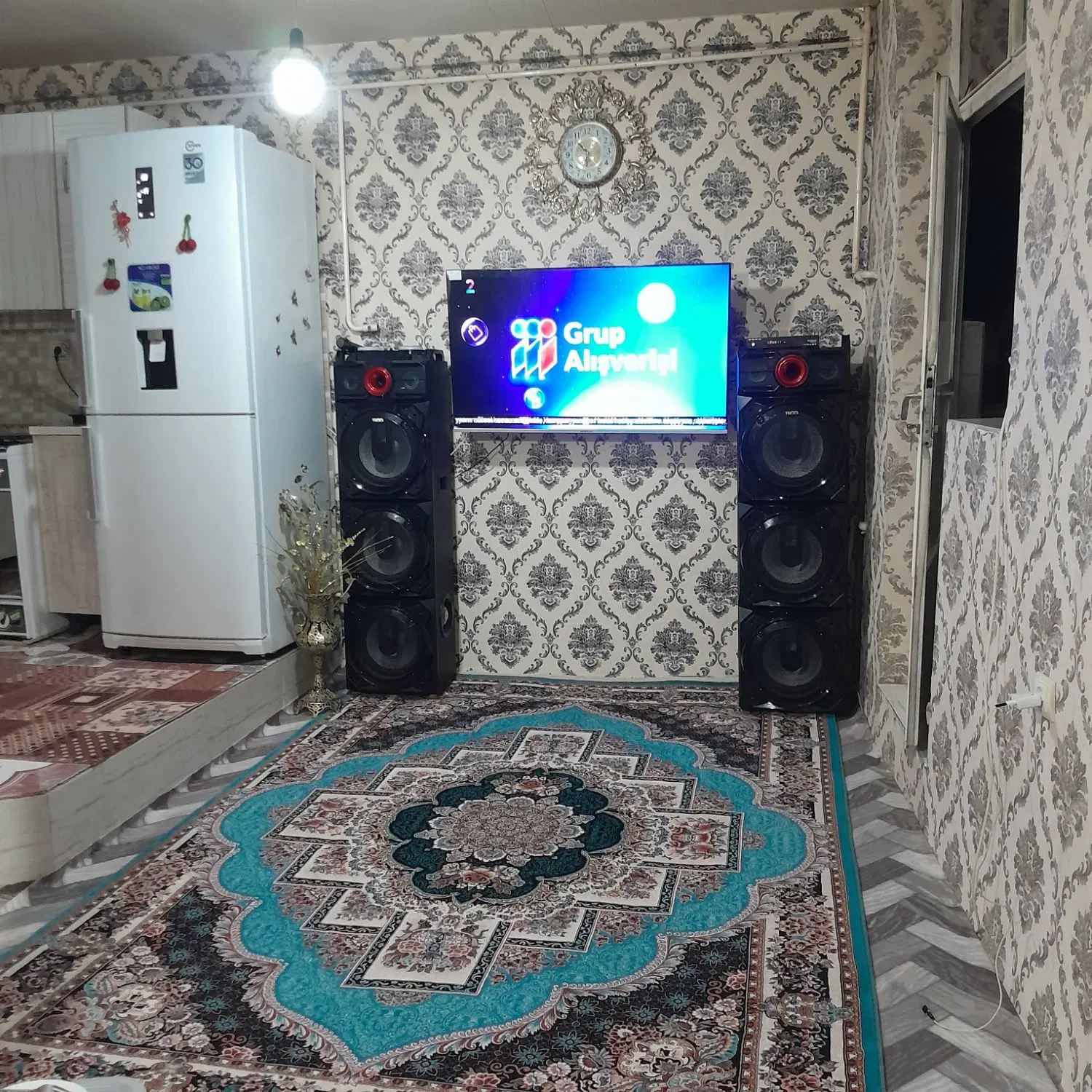 خانه دو طبقه  ۶۰ متر هر کدام
