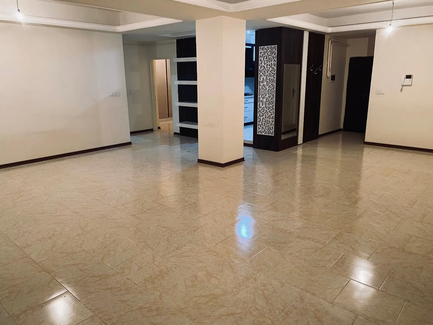 یک واحد آپارتمان در یاغچیان به اجاره داده میشود