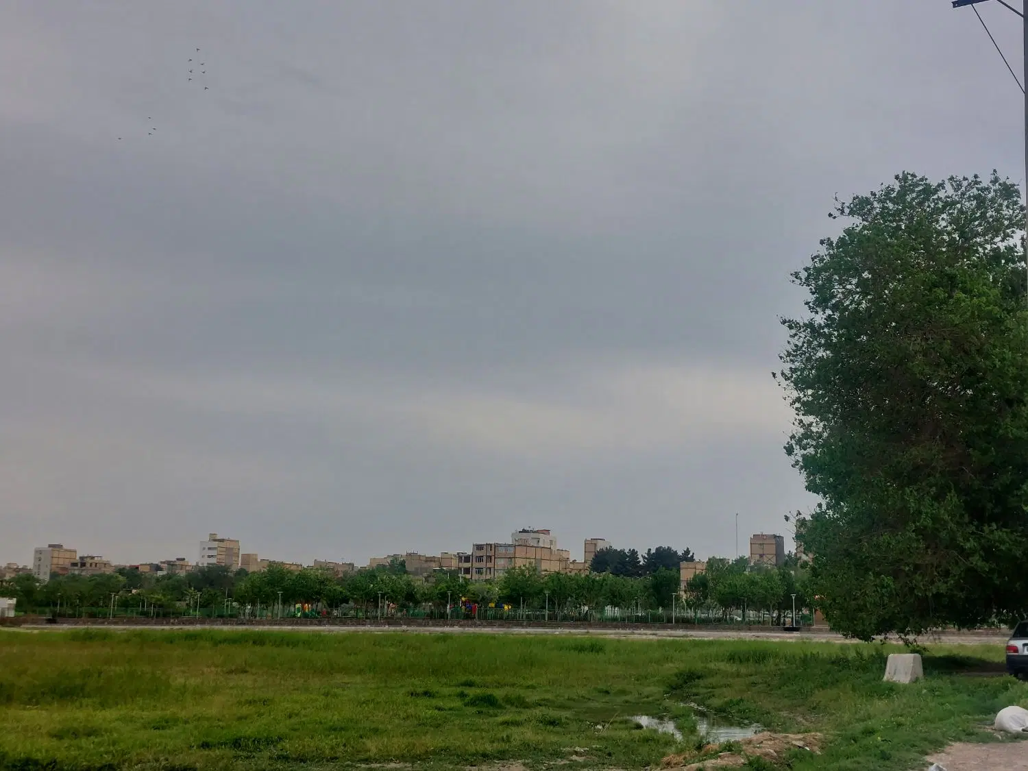 ۱۲۵مترحاشیه نزدیک پارک مهرمادر