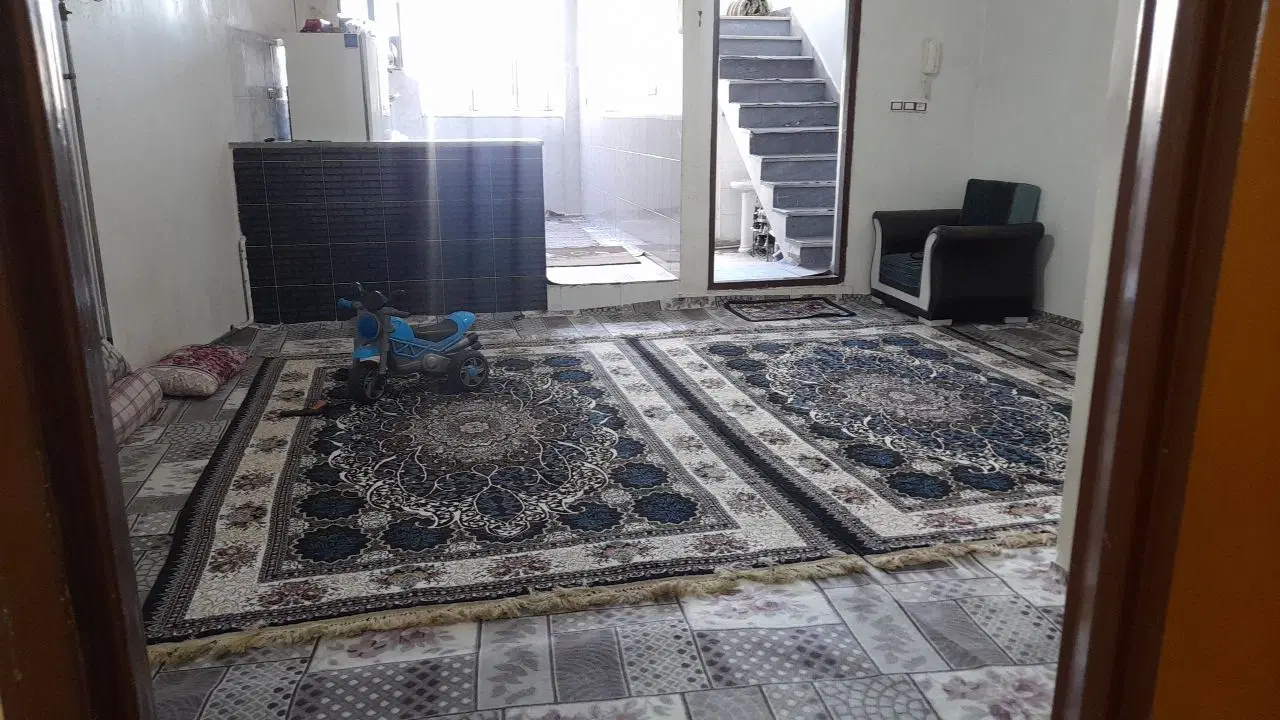 بعثت ۱۰۹متر خانه ویلایی  حیاط ماشین رو سند تک برگ