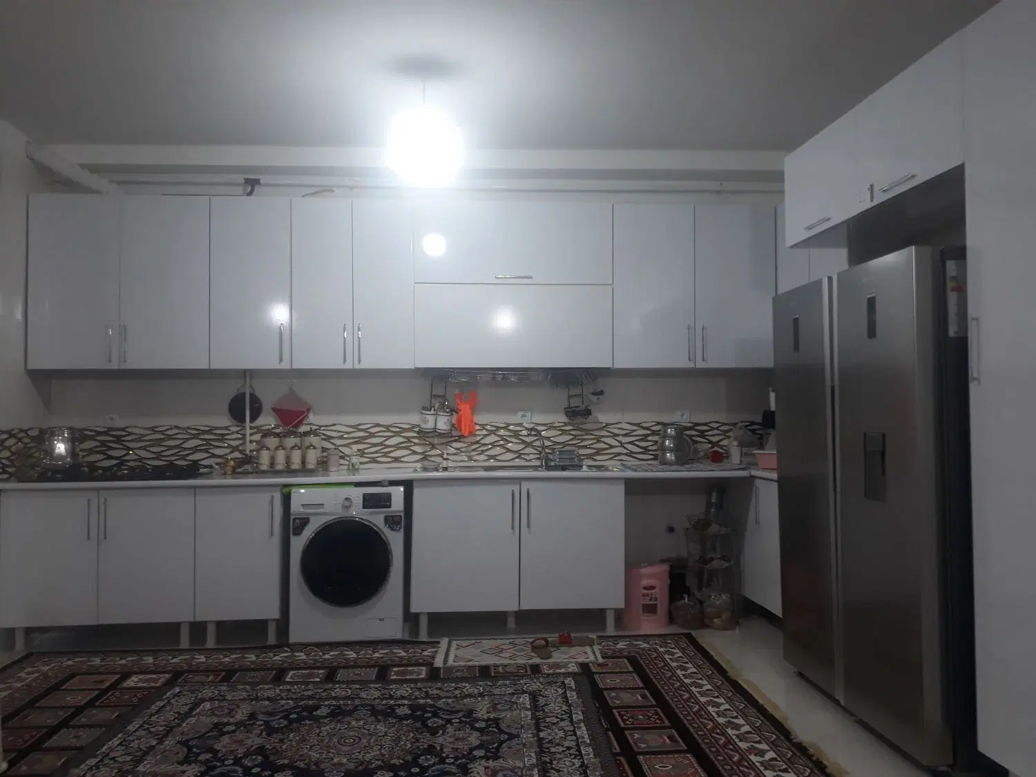فروش واحد130متری فول امکانات