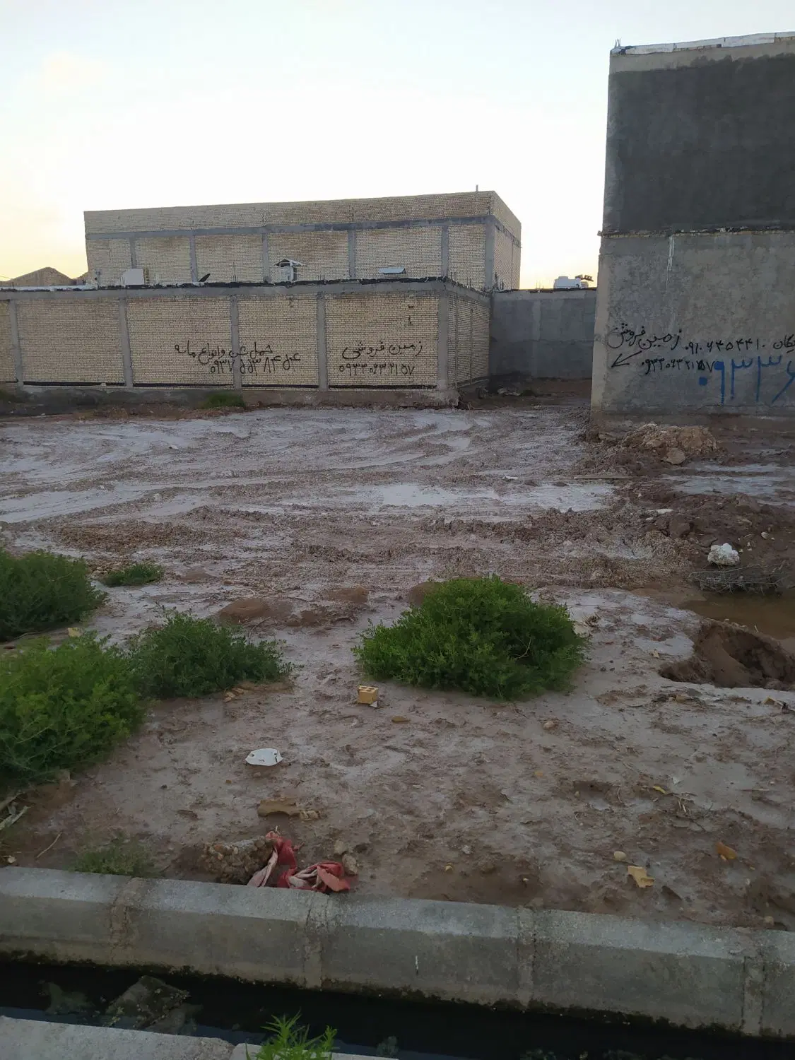 زمین مسکونی تجاری