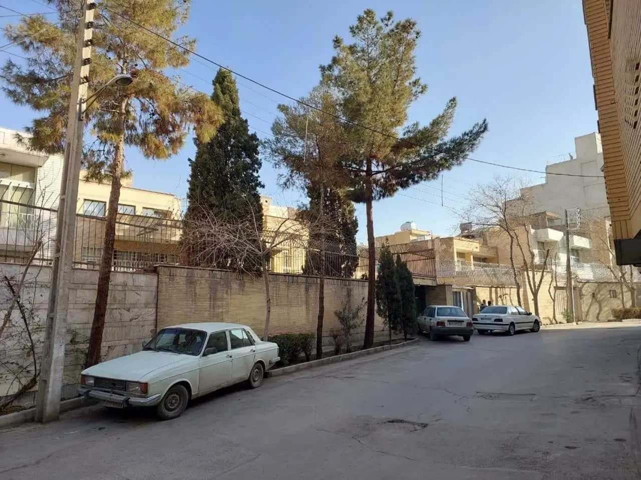 فروش ملک خیابان مهرگان با پروانه