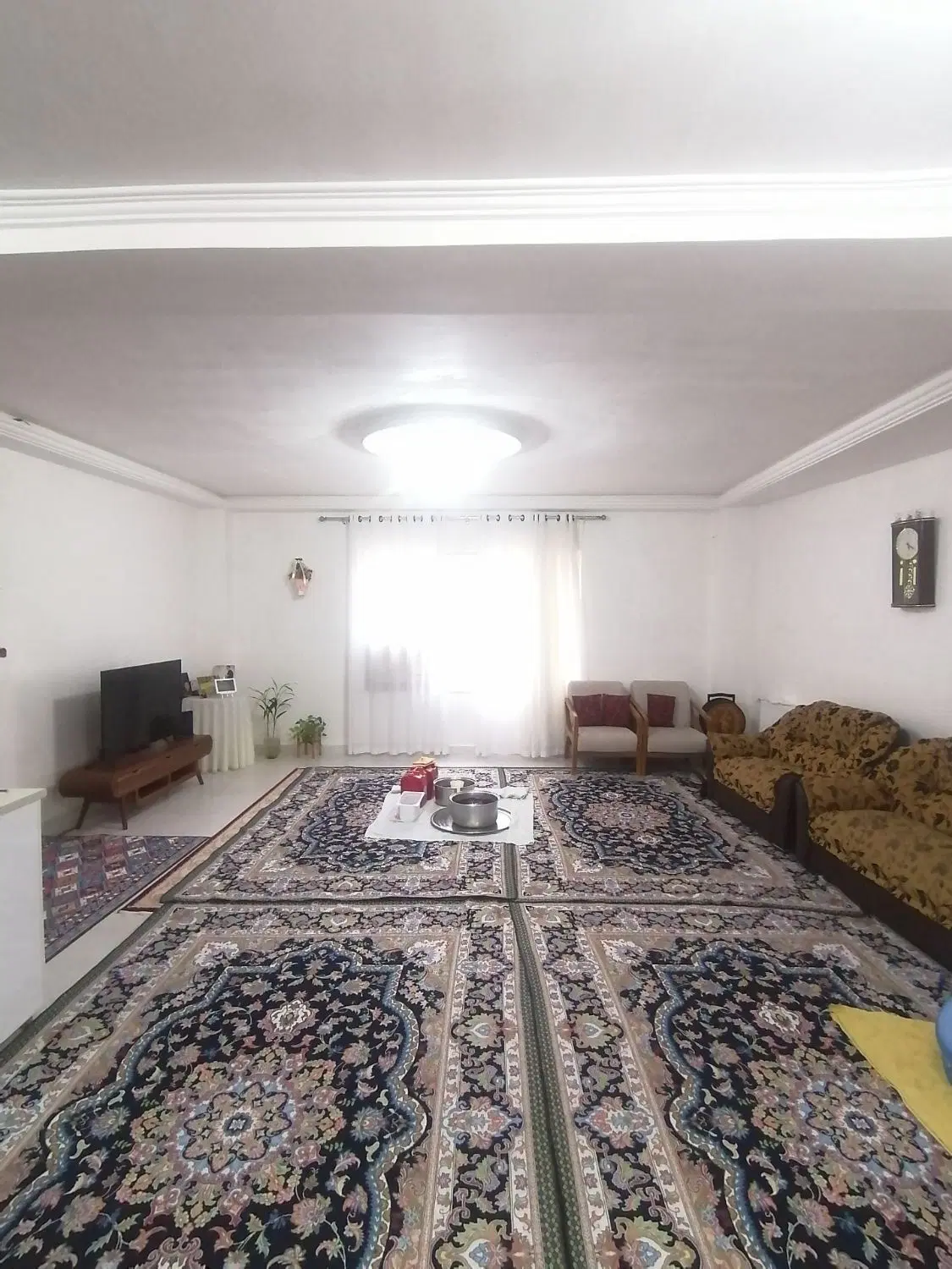 آپارتمان۹۵متری طبقه چهارم باآسانسوررضوانشهر گیلان