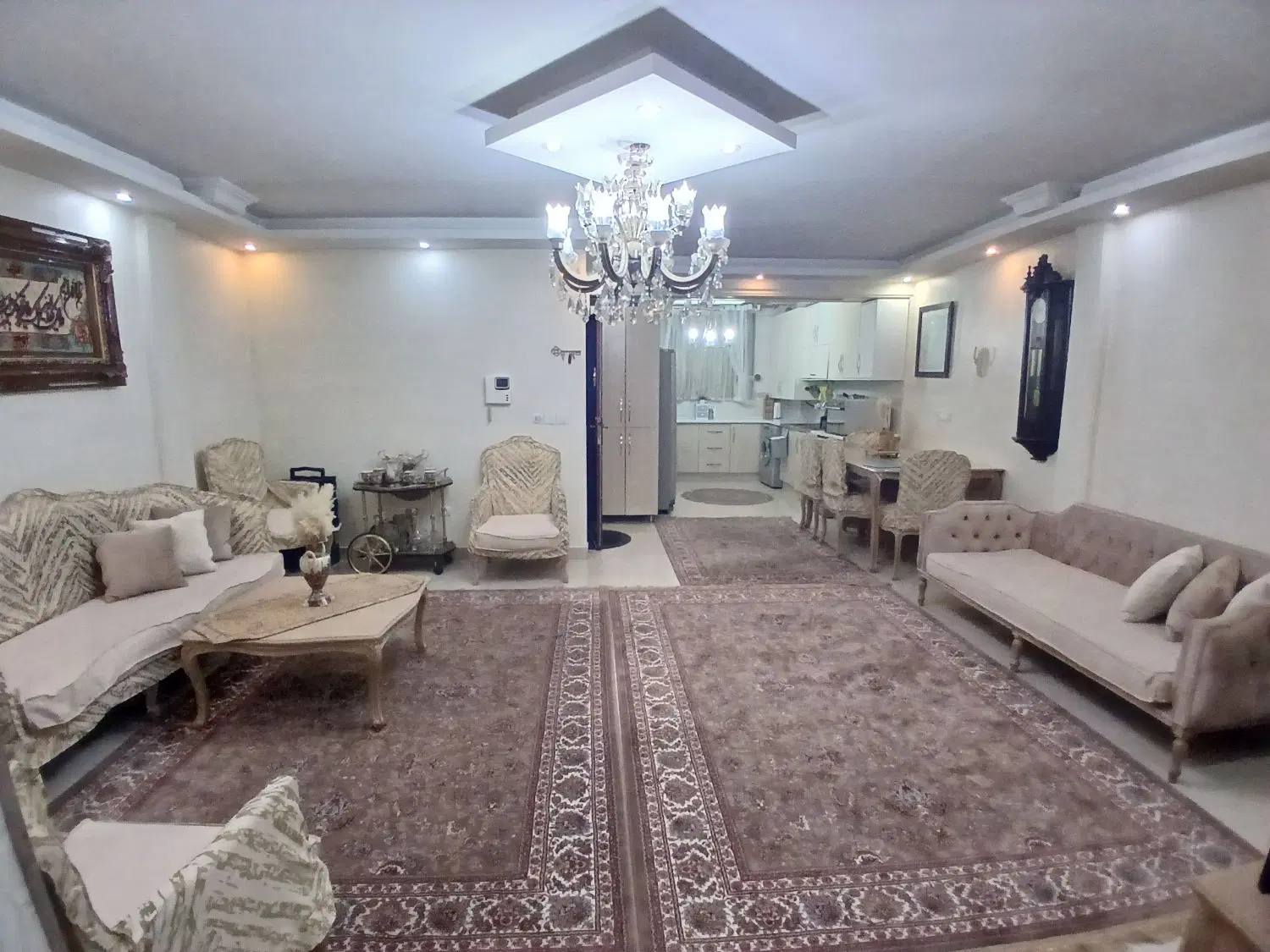 ۷۴ متر دوخوابه ۲ پارکینگ تکواحدی
