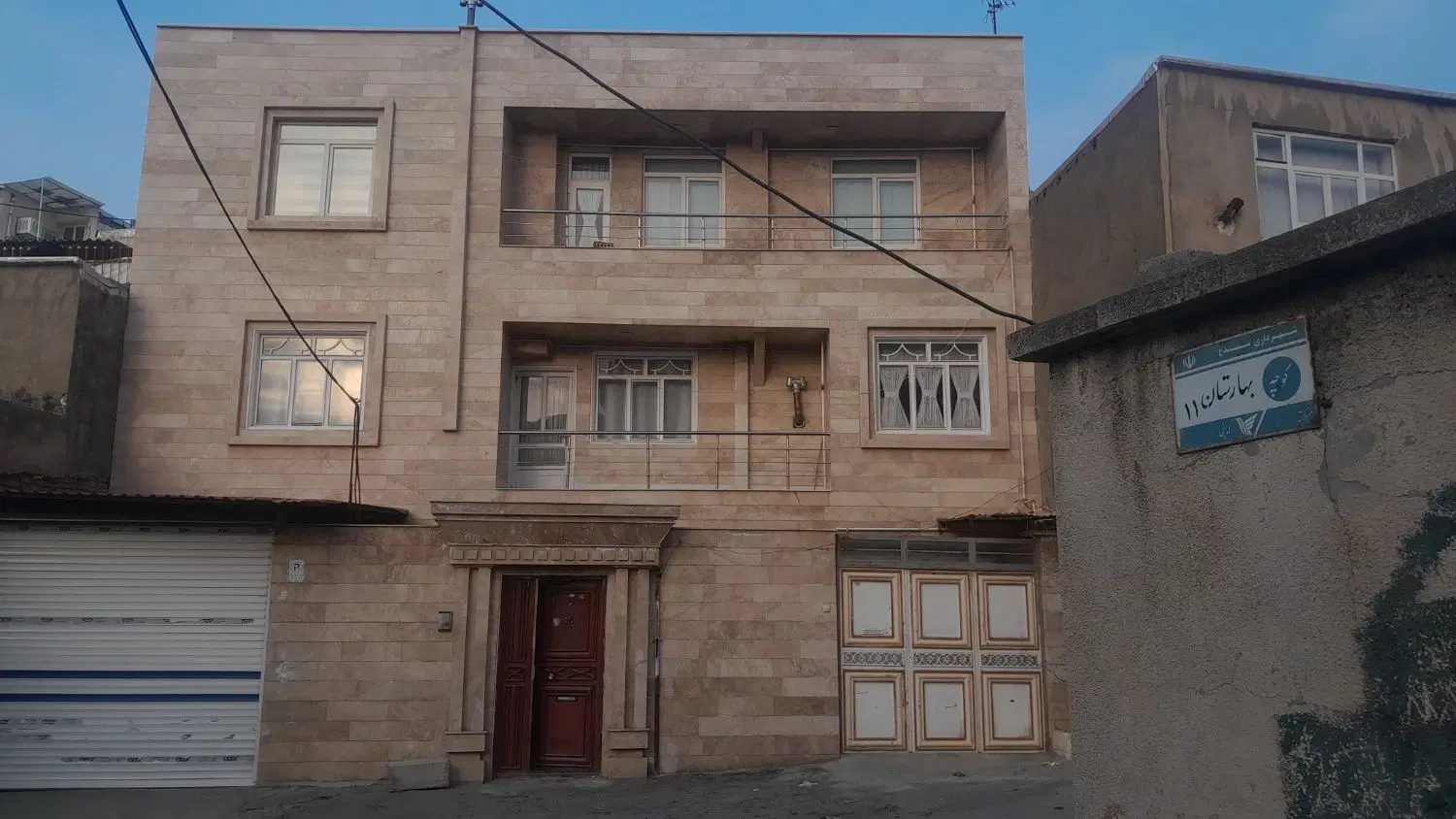 ۲طبقه پارکینگ  ویلایی