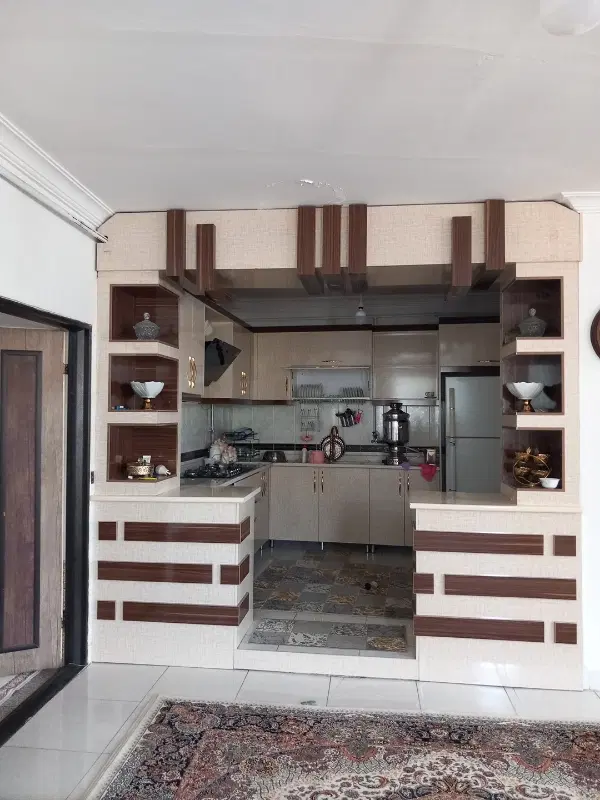 ساختمان تجاری مسکونی
