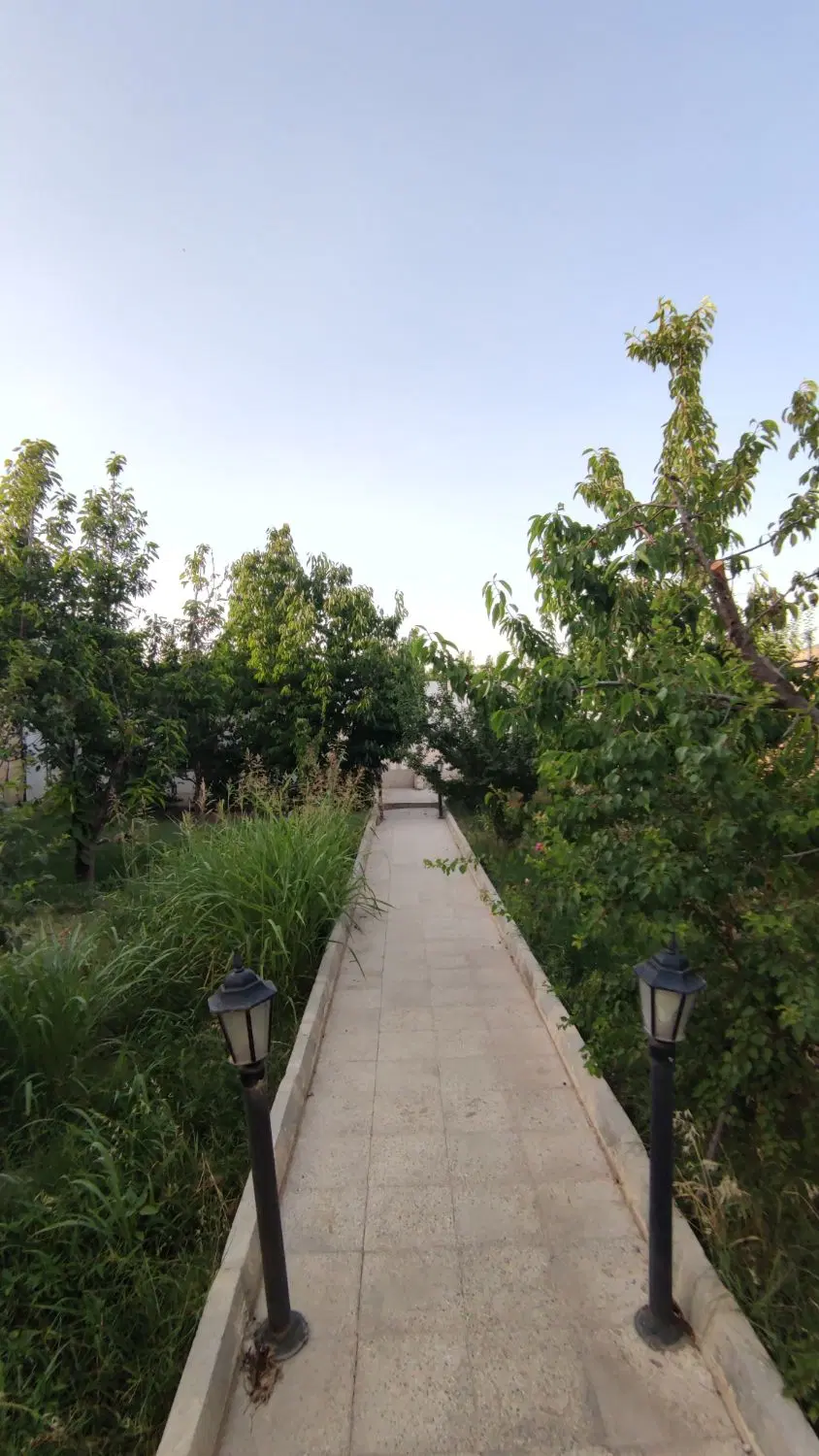 باغچه باغ ویلا