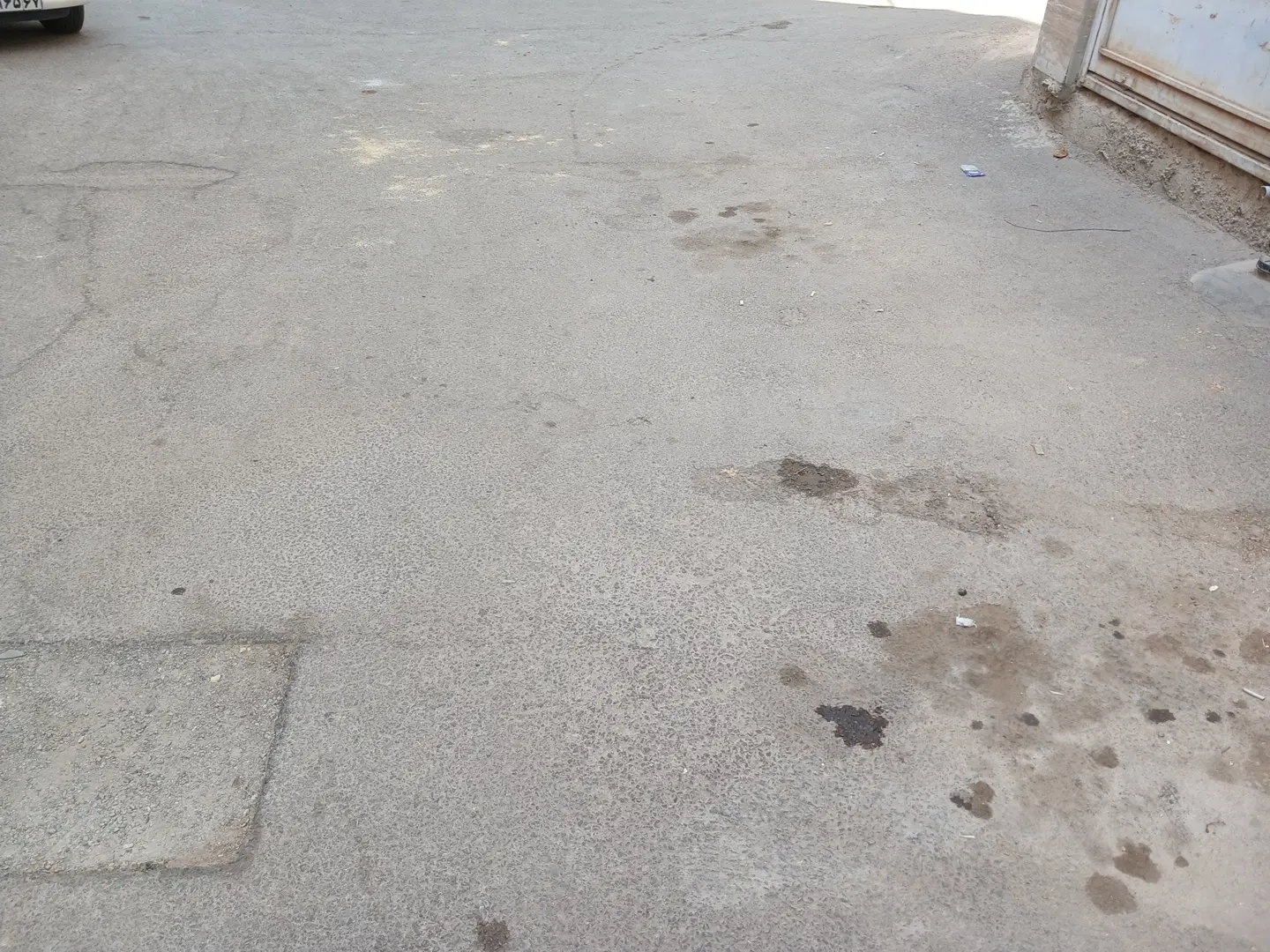 فروش یک قطعه زمین دیواری کشی شده