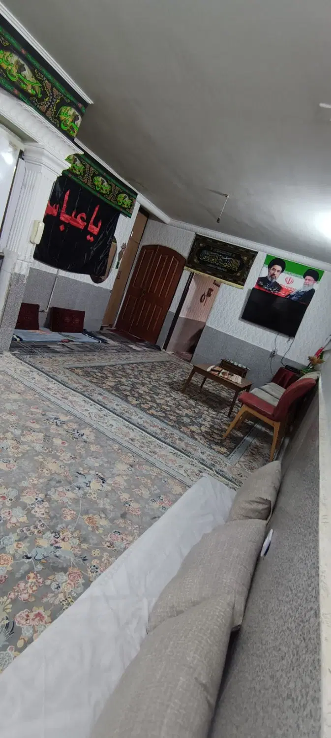 آپارتمان طبقه ی همکف حیاط دار