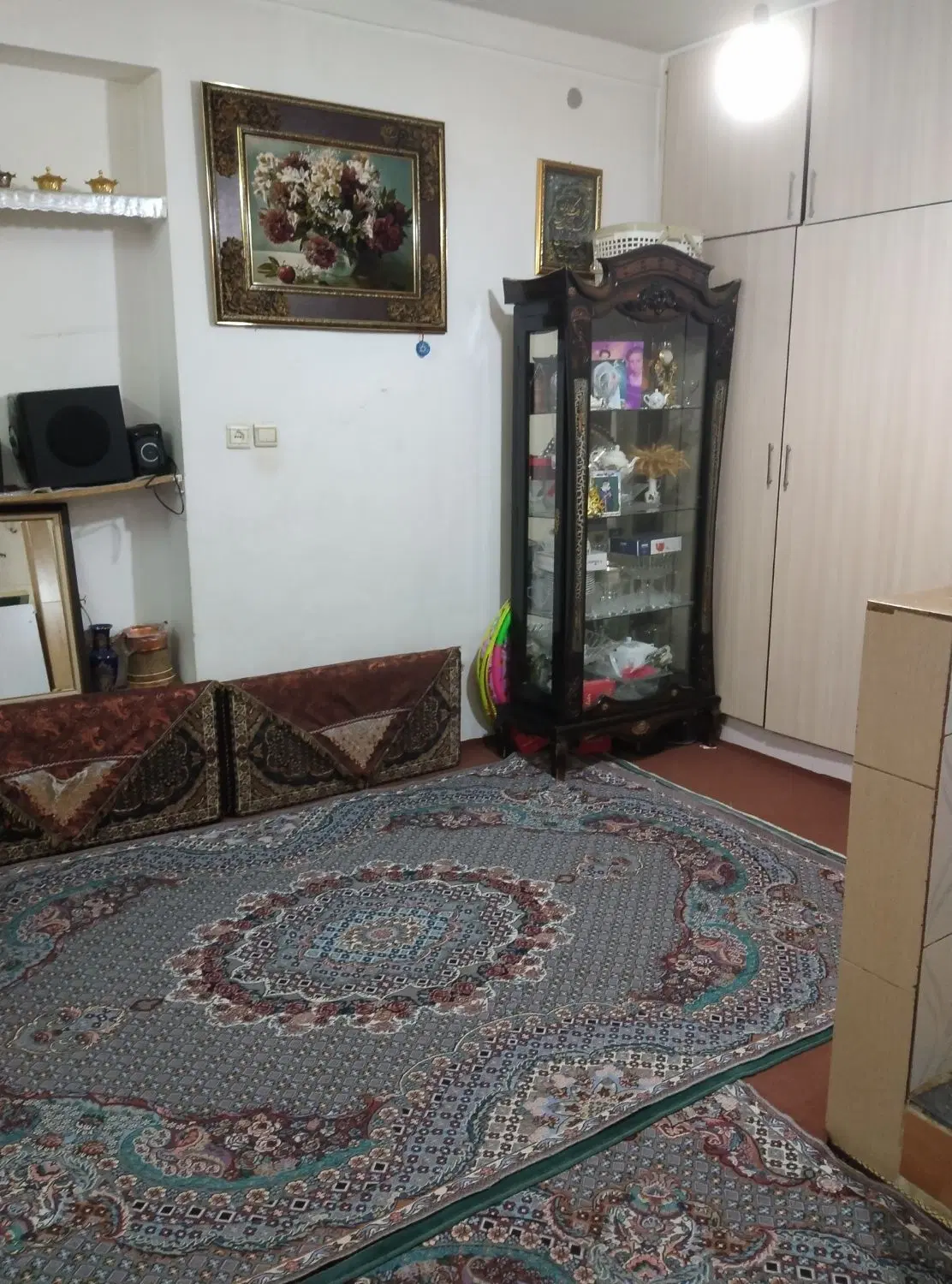 خانه شش دانگ ۳۸ متر تک اتاق