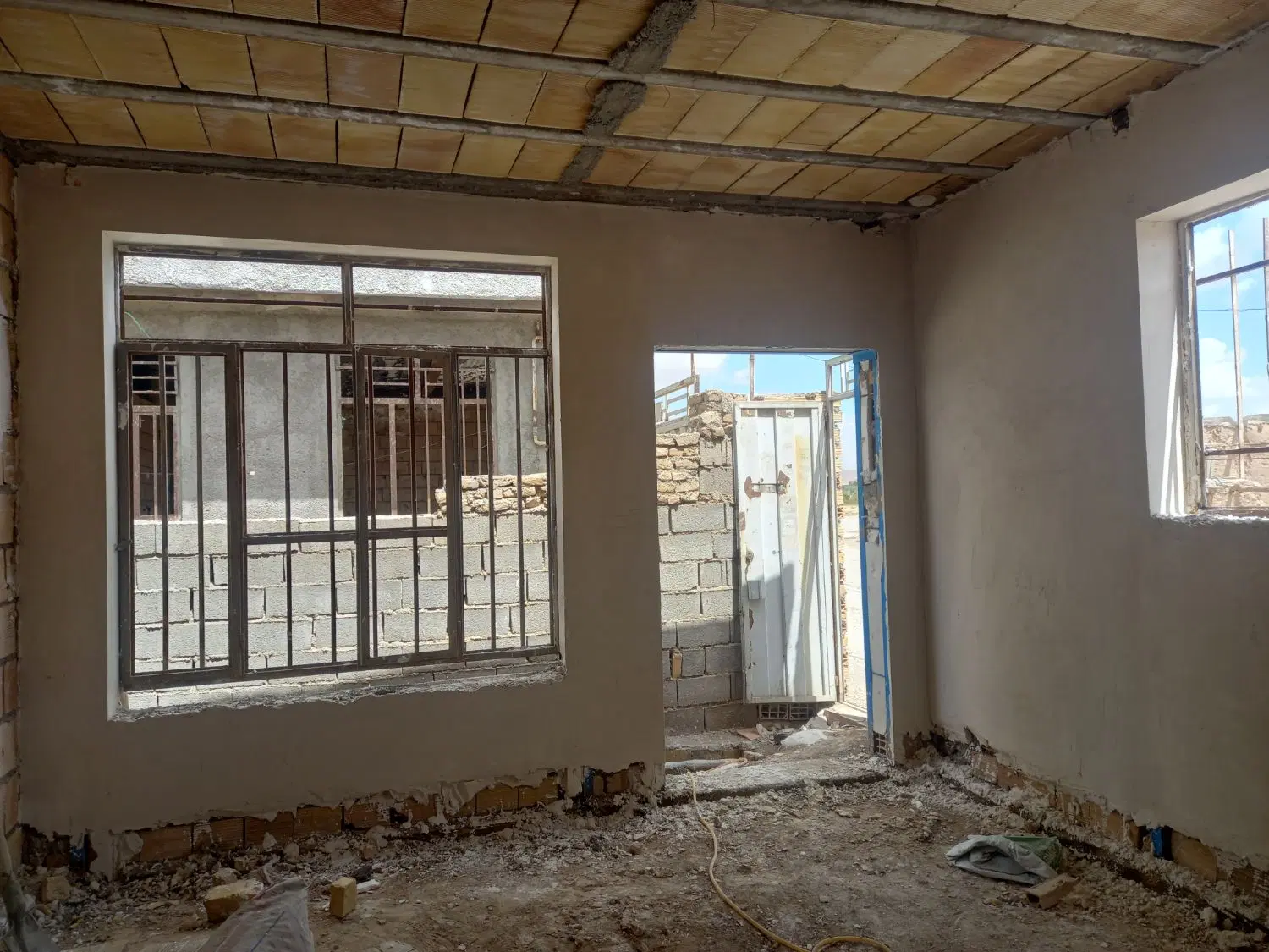 ویلایی نیمه ساخت