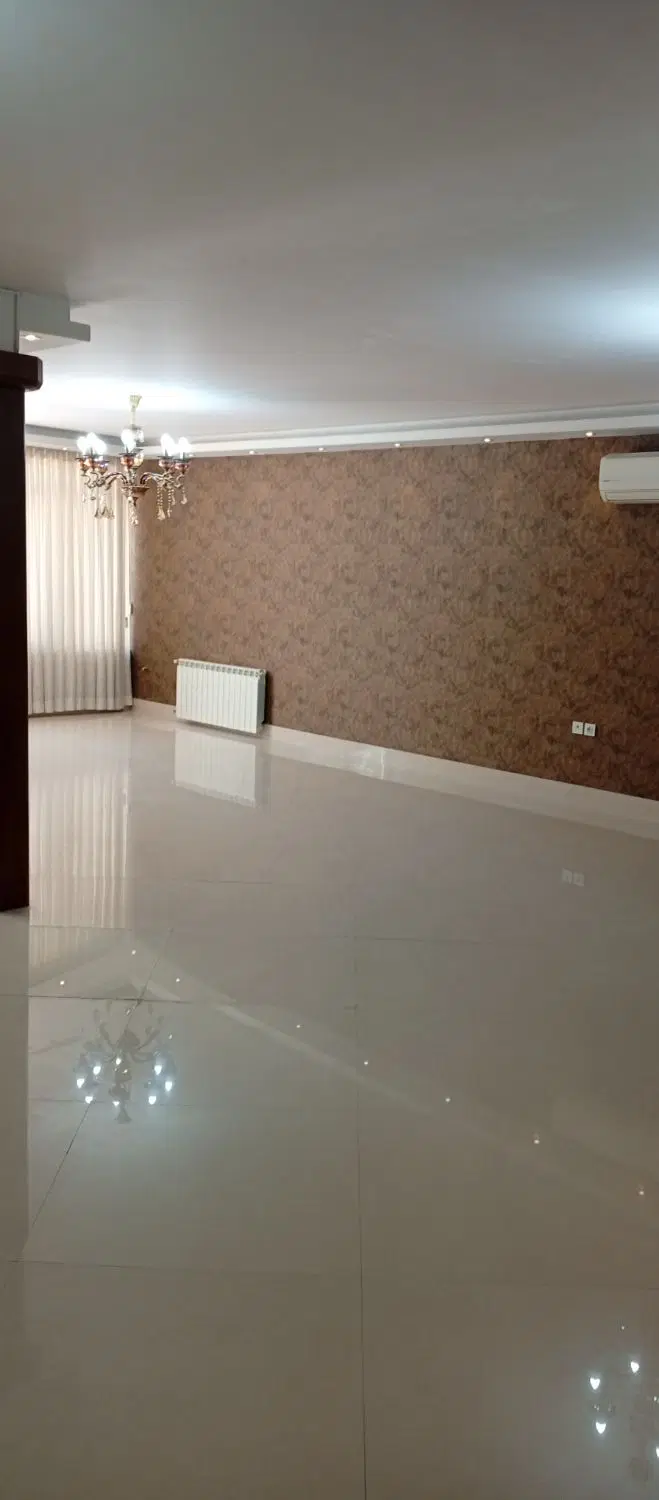 ۱۰۷مترهمکف حیاط دار زیبا