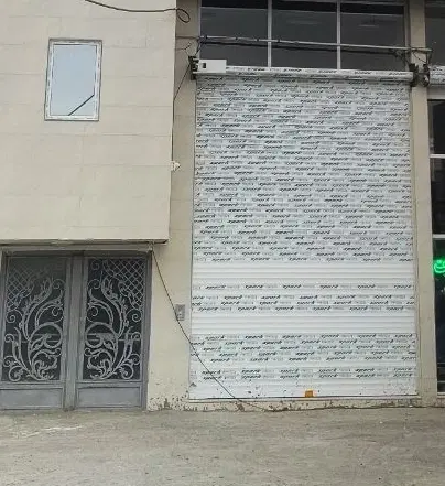 مغازه مجاز در خیابان اصلی الهیه