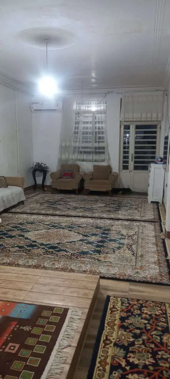 ۸۴ متر خانه حیاط دار