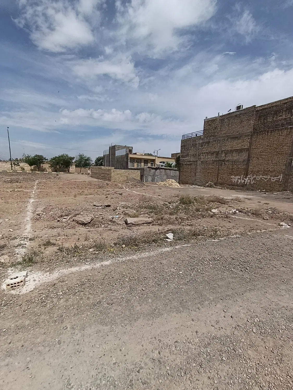 زمین196متری گلشن