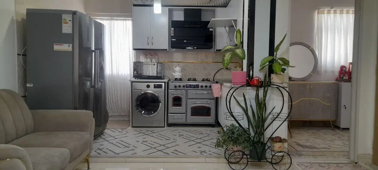 واحد ۶۰ متری با حیاط ۱۶۰ متر