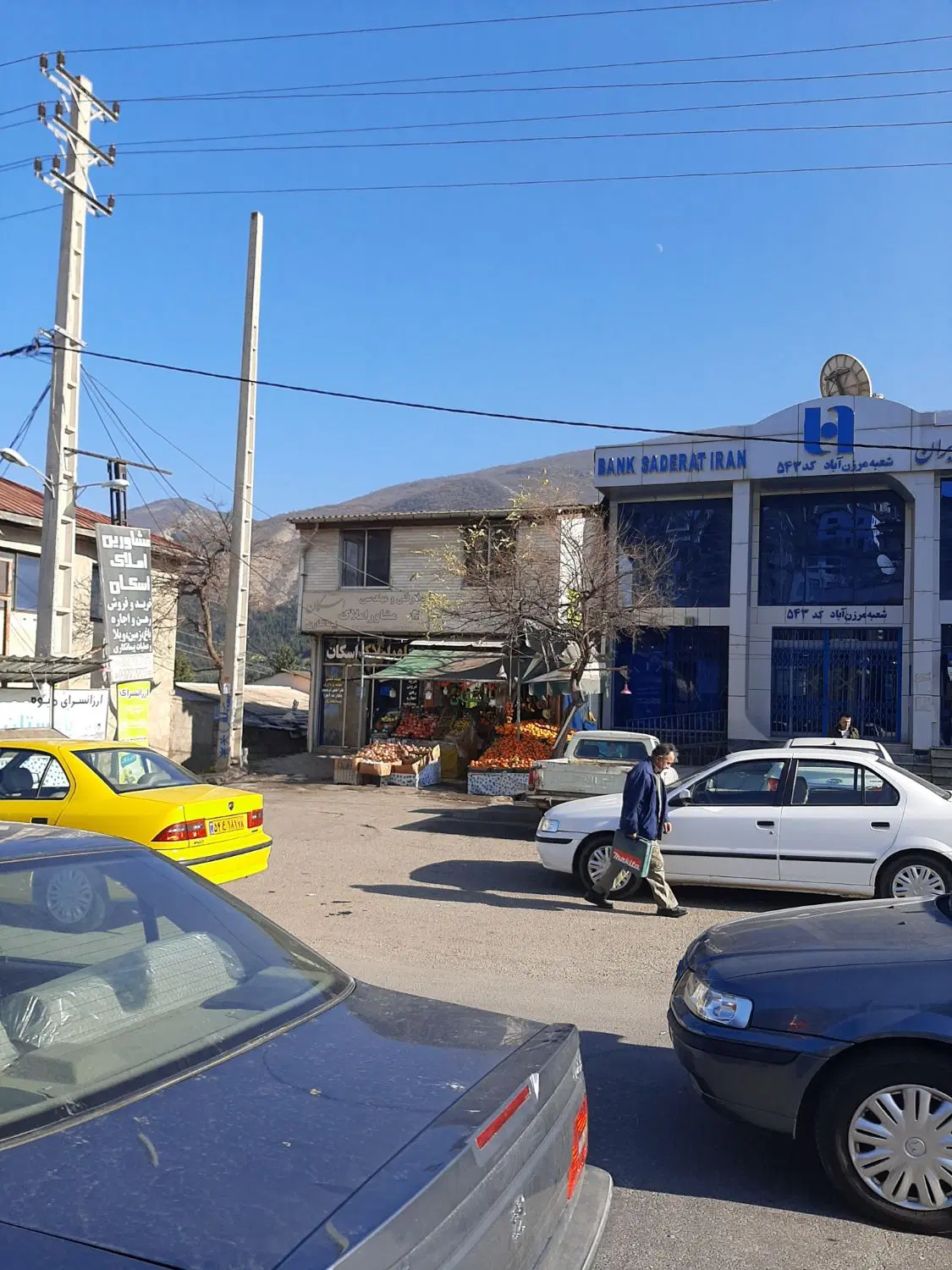 مغازه ۳۰متری با واحد مسکونی۷۰متری