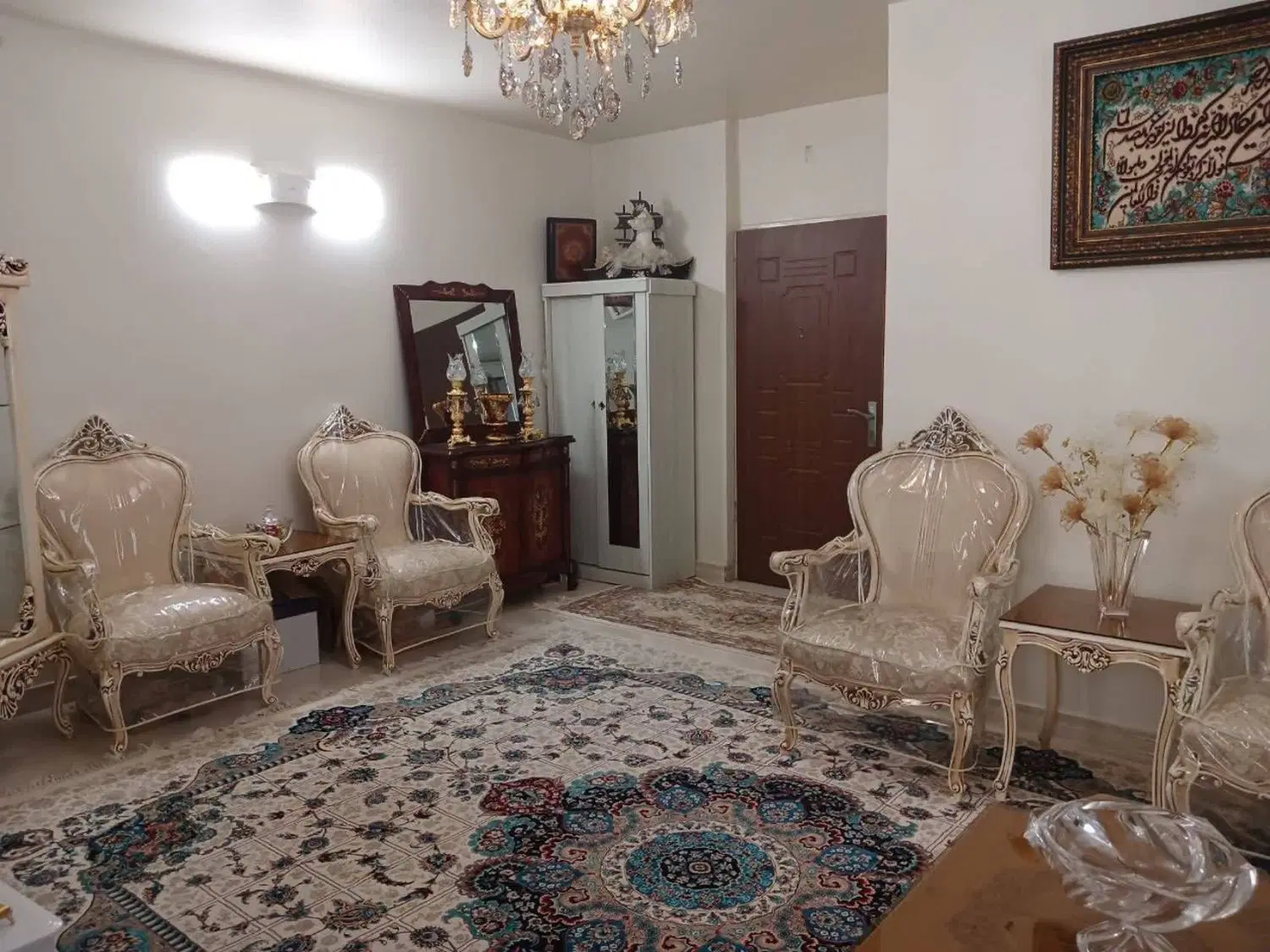 واحد تخلیه در خیابان غیاثی .دولاب خاوران 17شهریور