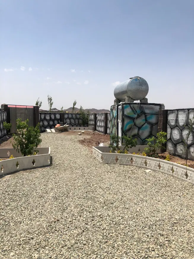 ۲۲۰ متر باغچه اماده با نگهبانی ۲۴ ساعته