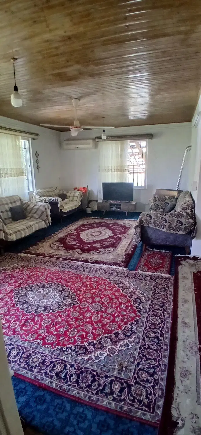 ویلا تک خوابه بزرگ حیاط دار