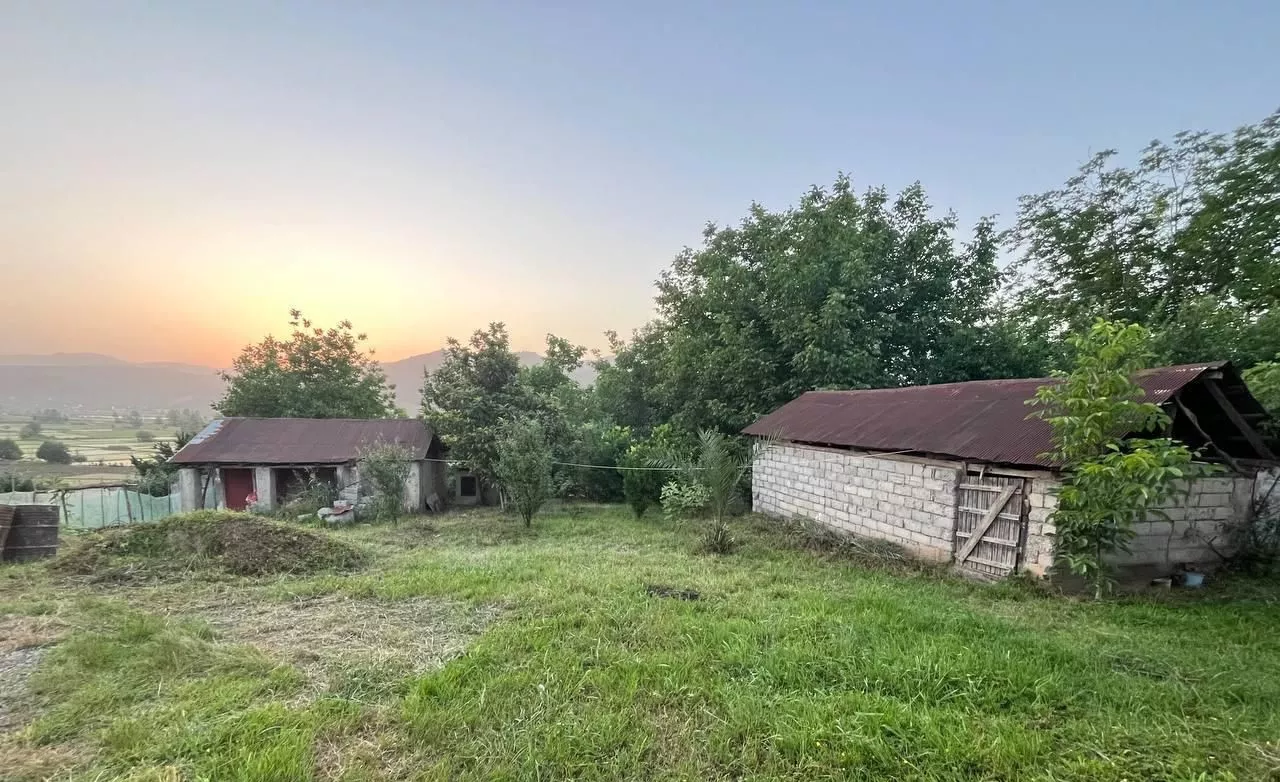 زمین مسکونی