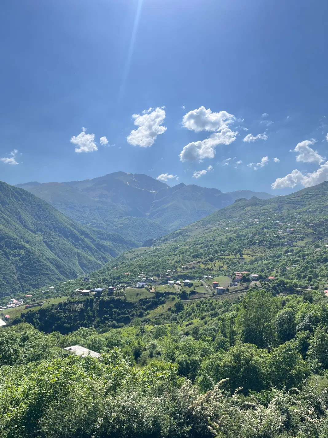 زمین ،در زیباترین روستای رامسر