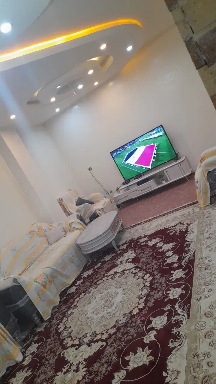 اپارتمان ۸۶ متری طبقه اول بر ولیعصر