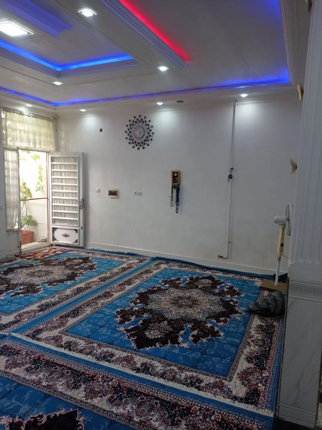 ساختمان دوطبقه