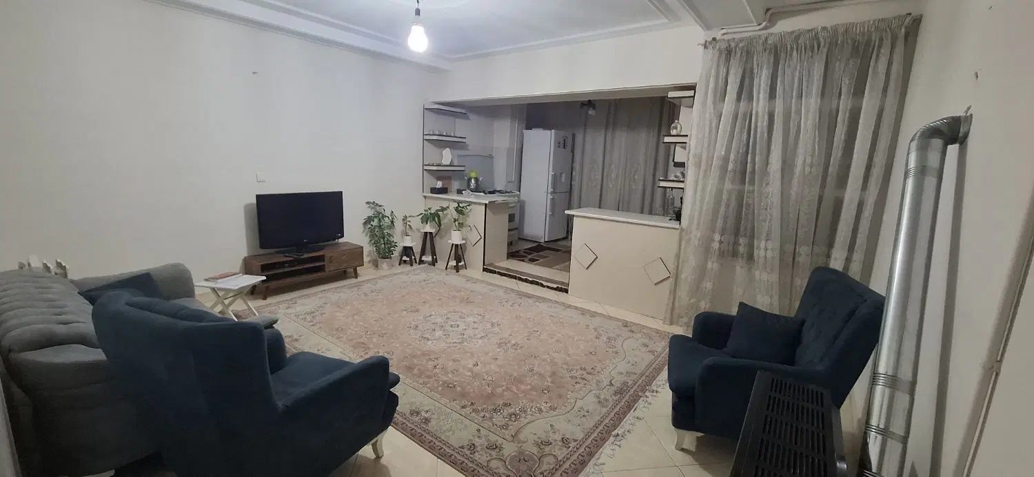 62 متری سندار