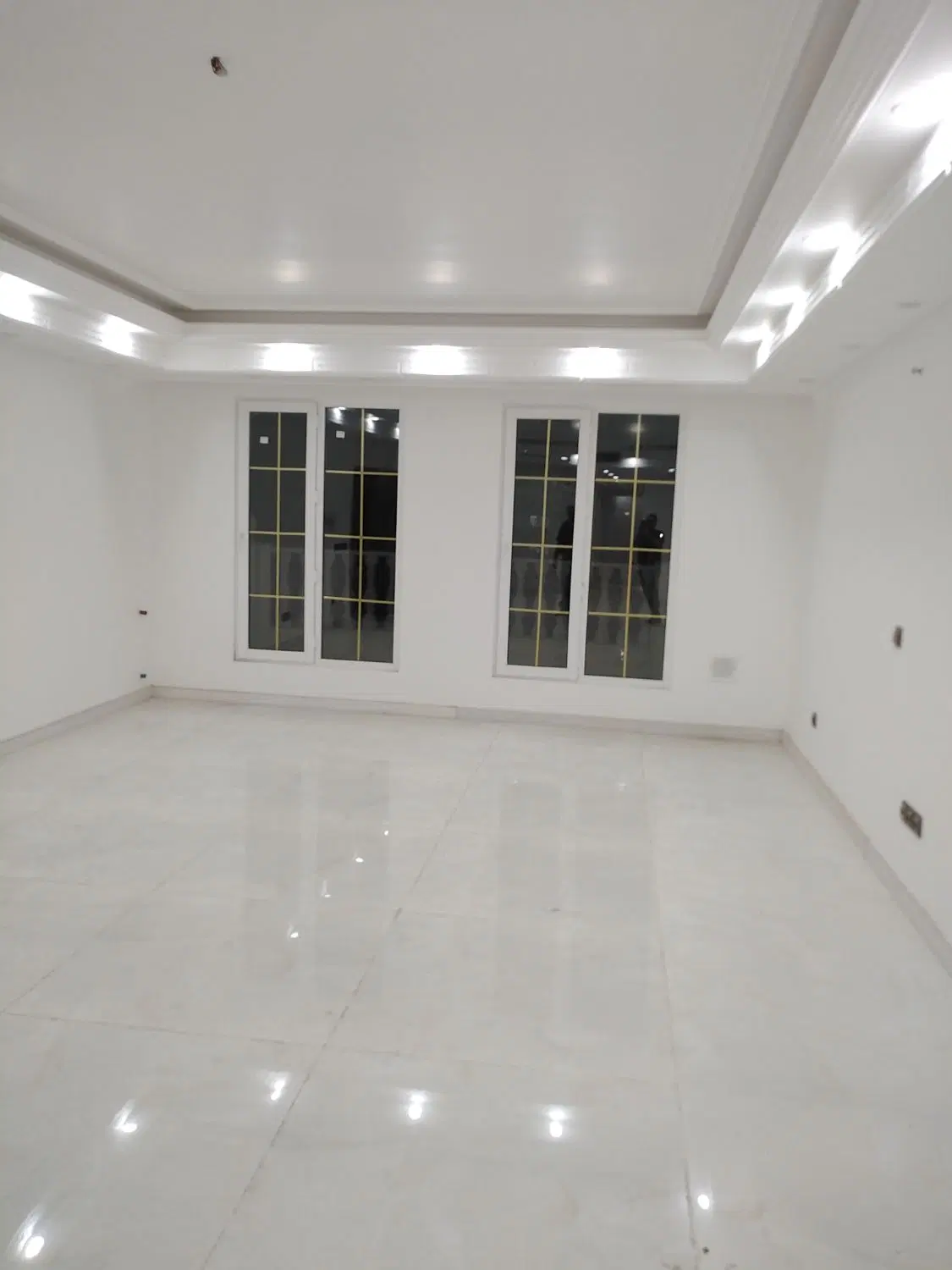 آپارتمان 132 متری سه خواب جمهوری