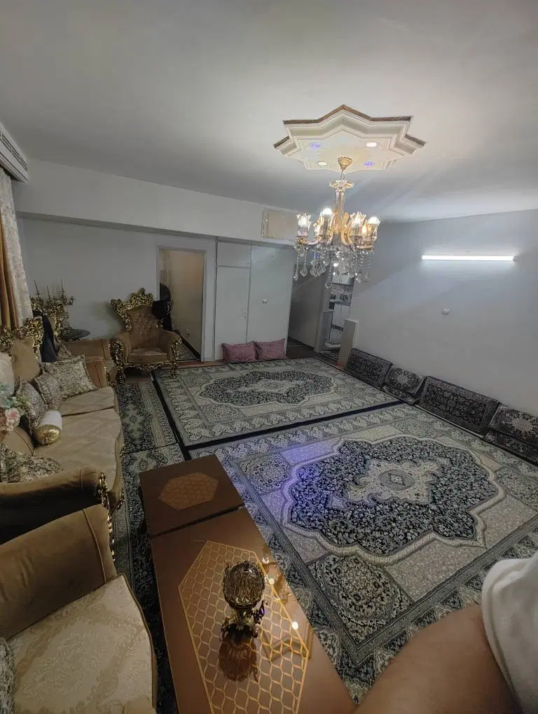۸۵ متر سپیده شمالی