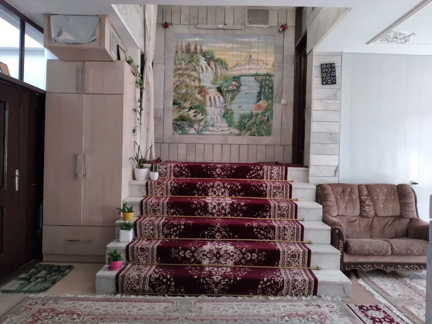 خانه دو طبقه ویلایی در به ساخت مبارکه خ حافظ شرقی