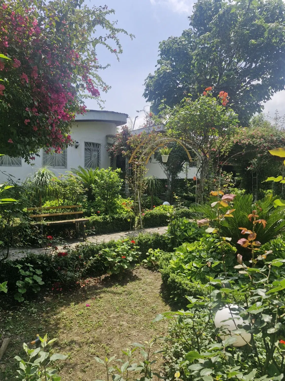 ویلا باغ ساحلی