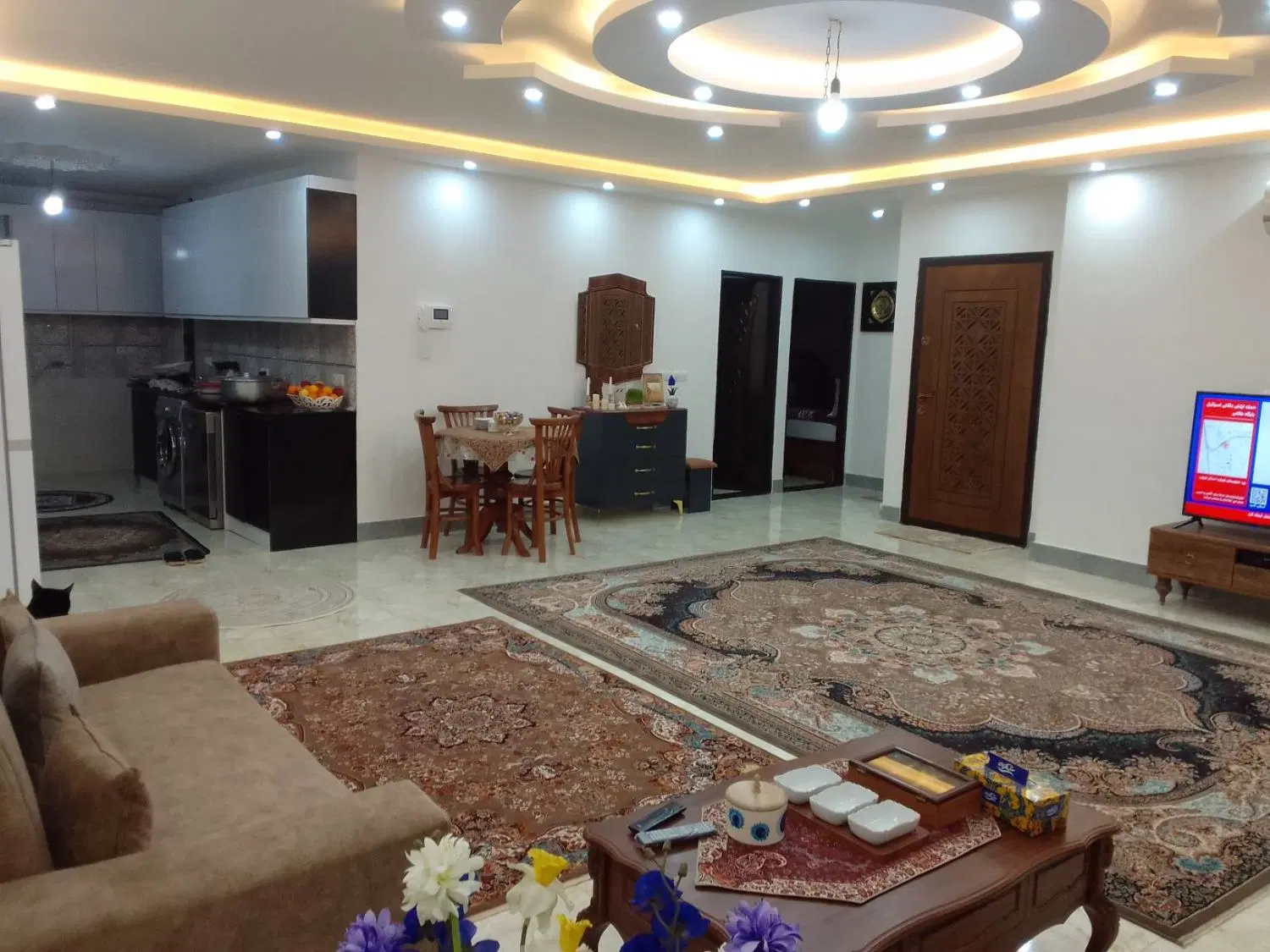 آپارتمان 140متری طبقه اول تک واحدی