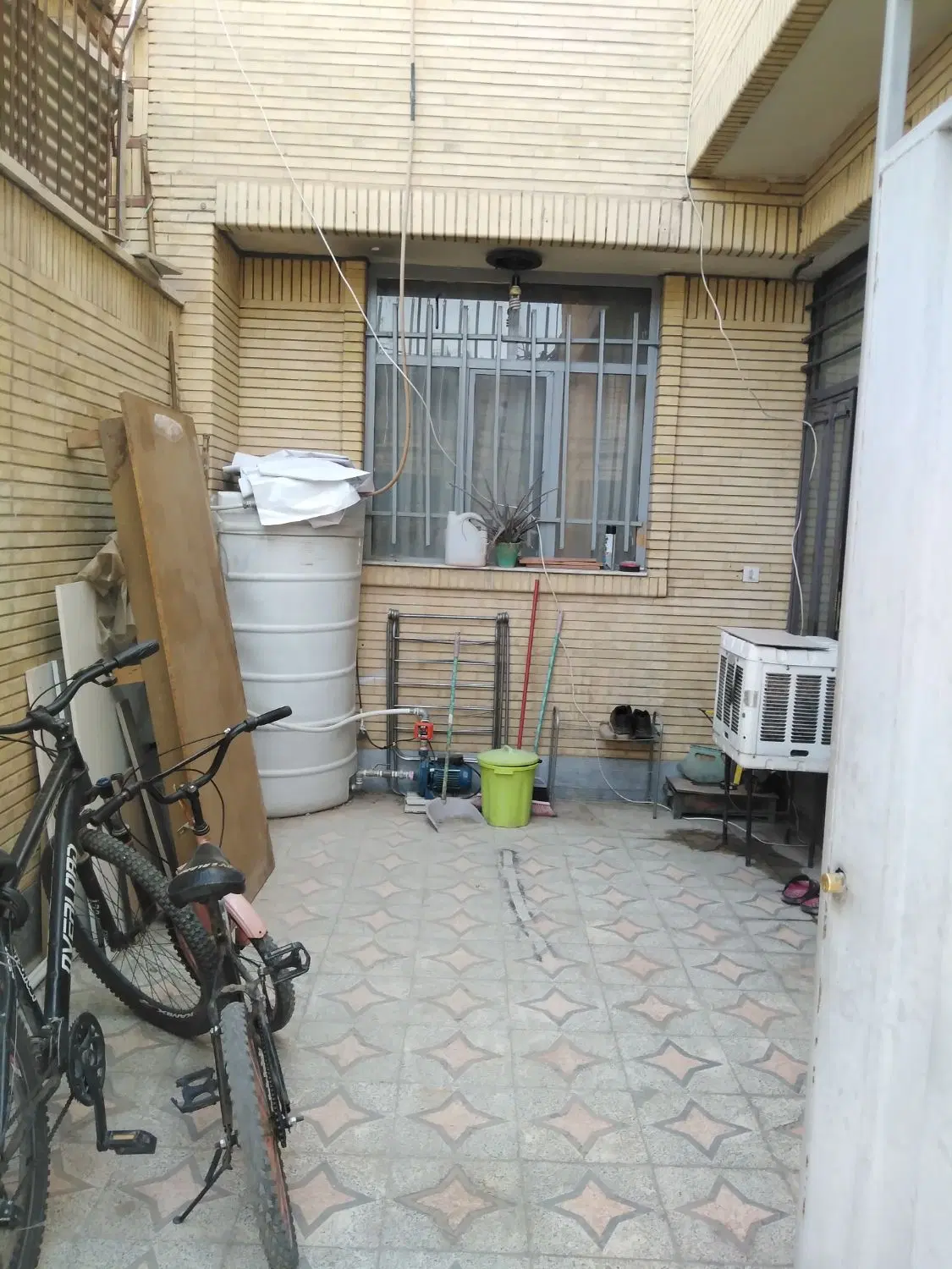 خونه دو طبقه کاملن مجزا
