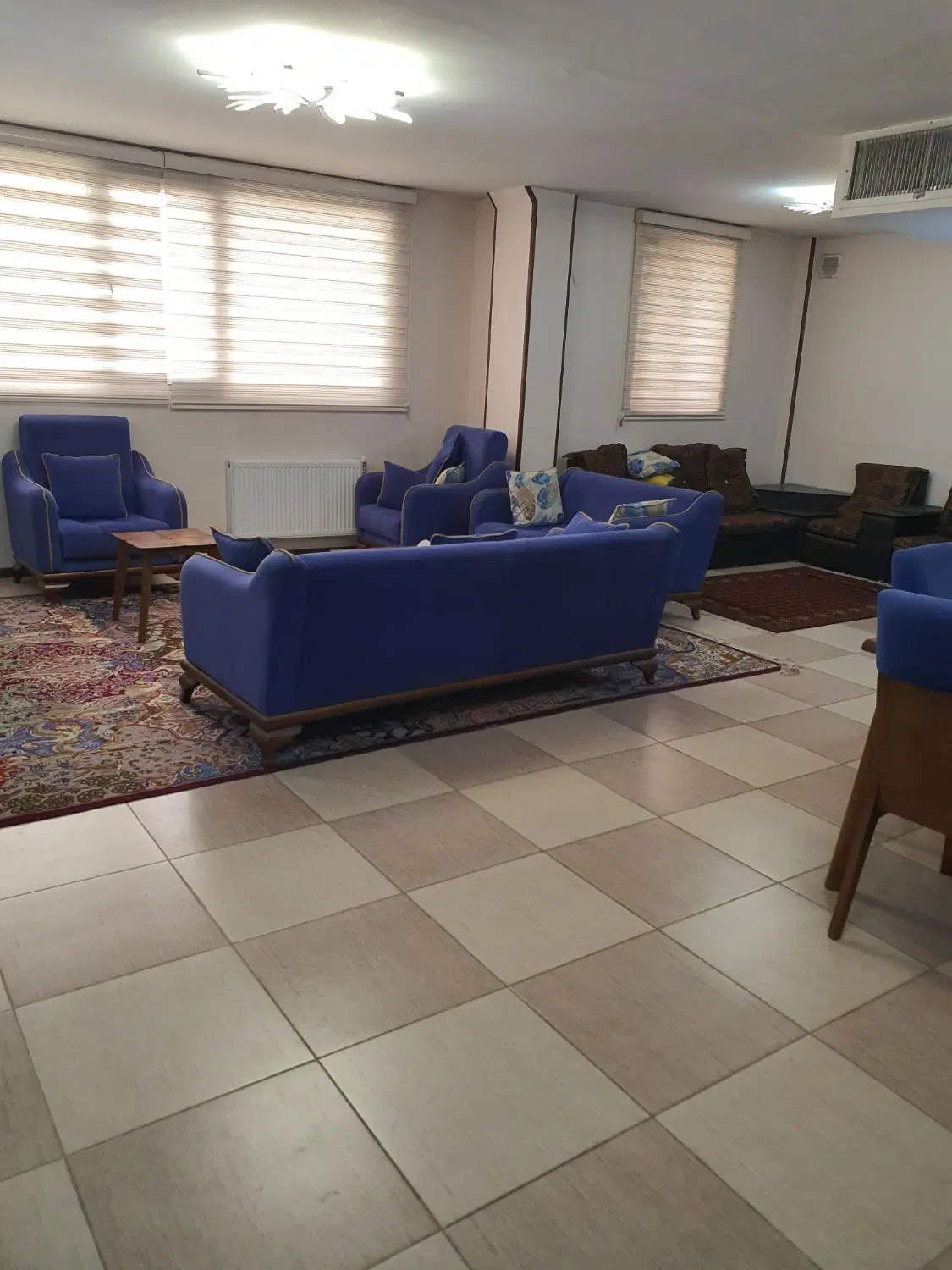 واحد ۱۵۱ متری فدک و شریف