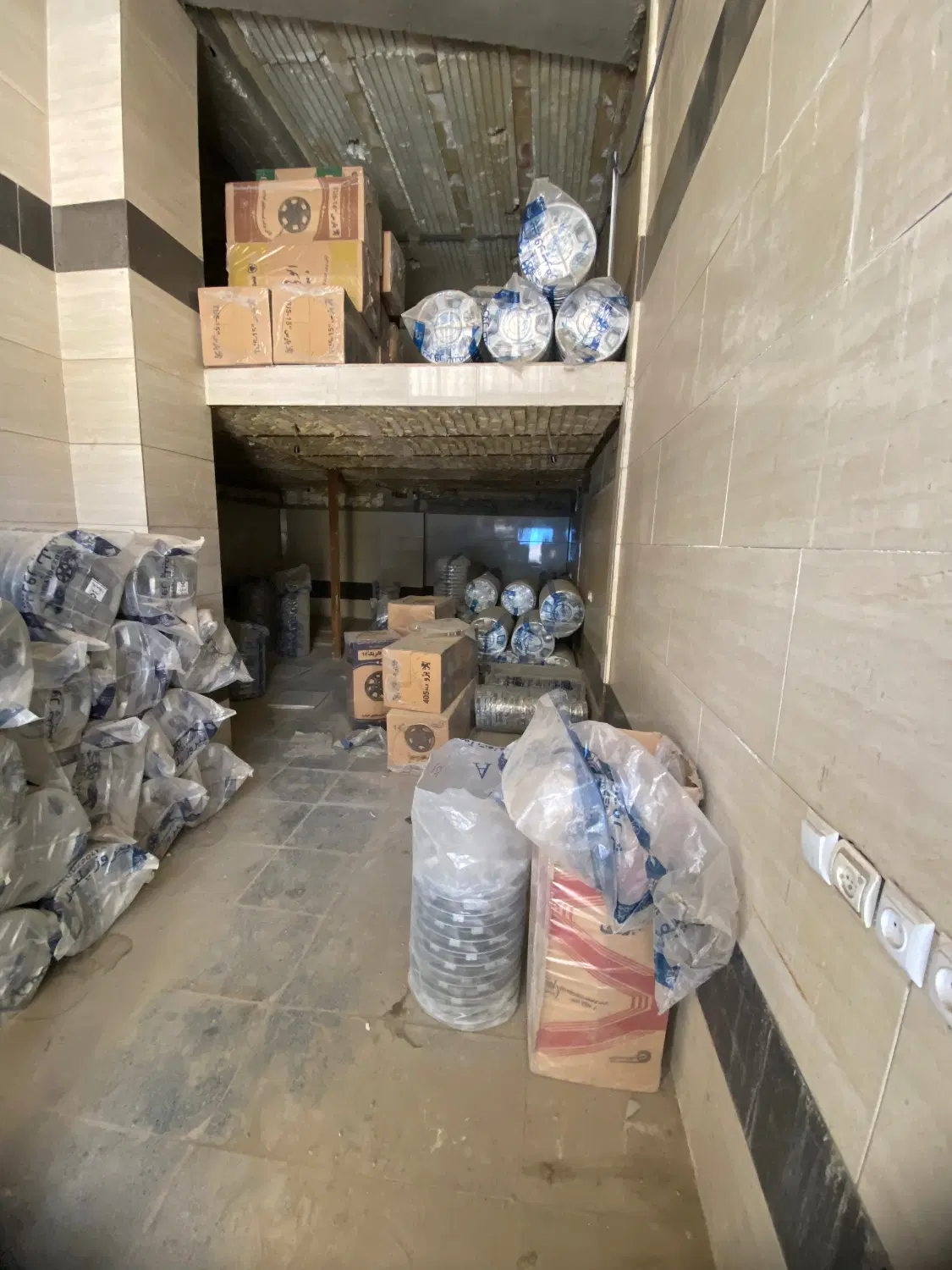 ‌مغازه ۶۰ متری خرمدشت میثم‌۲