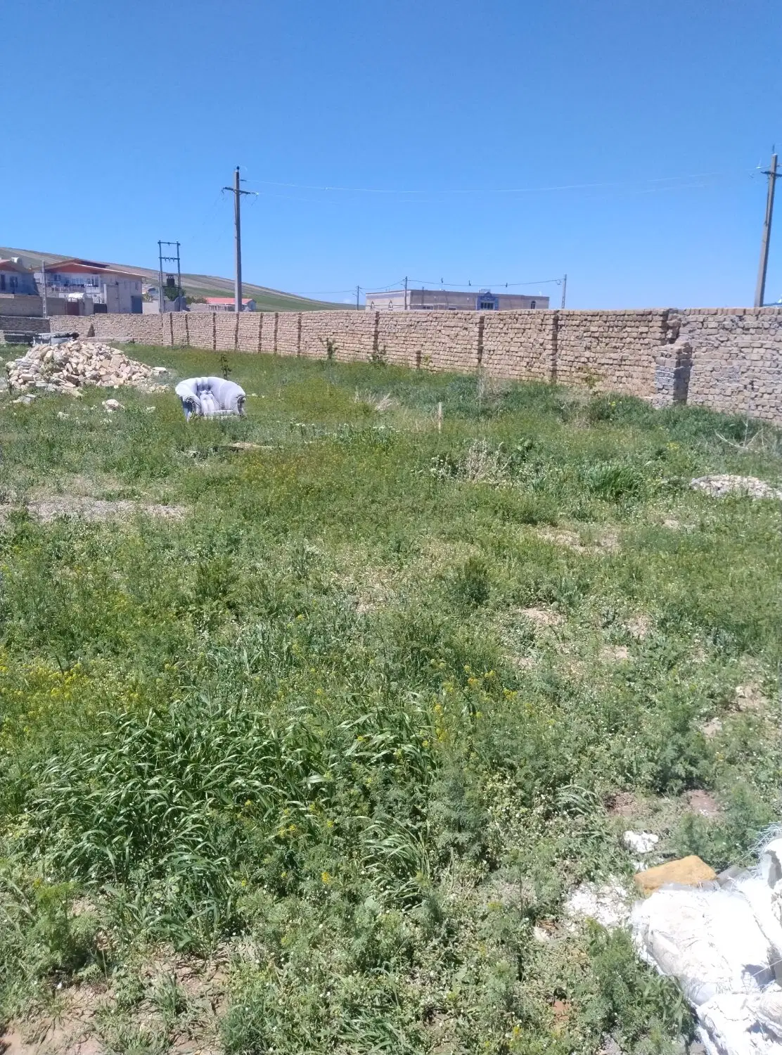 فروش یک قطعه زمین روستایی داخل بافت