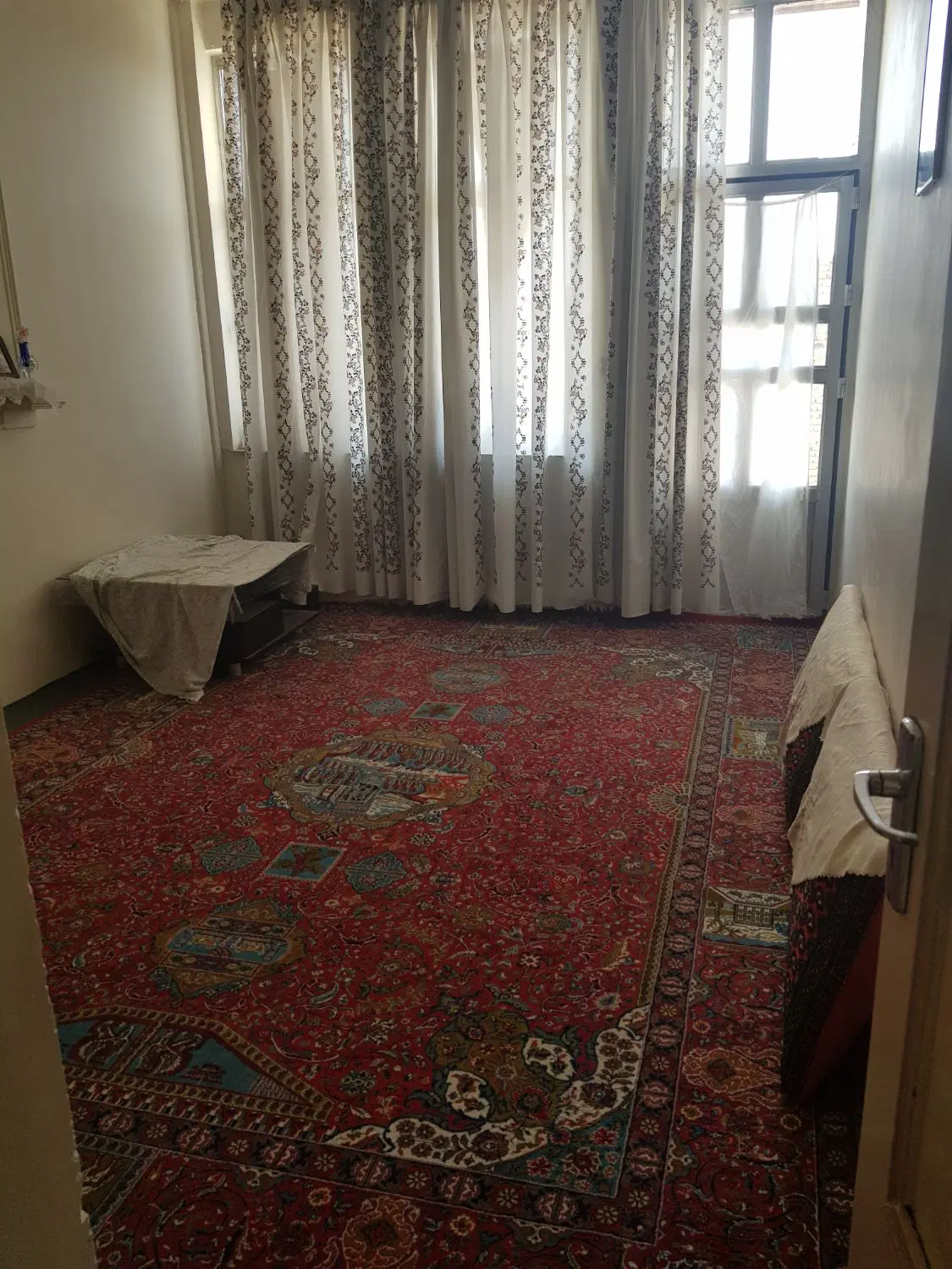 واحد ۱۸۰ متری مسکونی رهن واجاره
