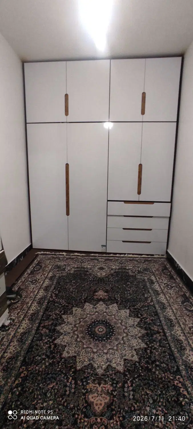 خانه شیک و نوساز  بین خ مطهری و معاد۱