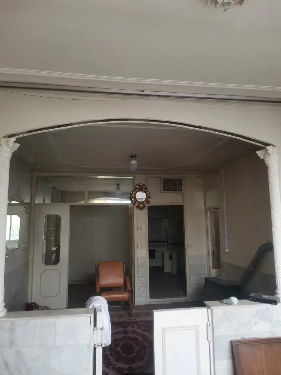 اجاره طبقه فوقانی مغازه کاشانی