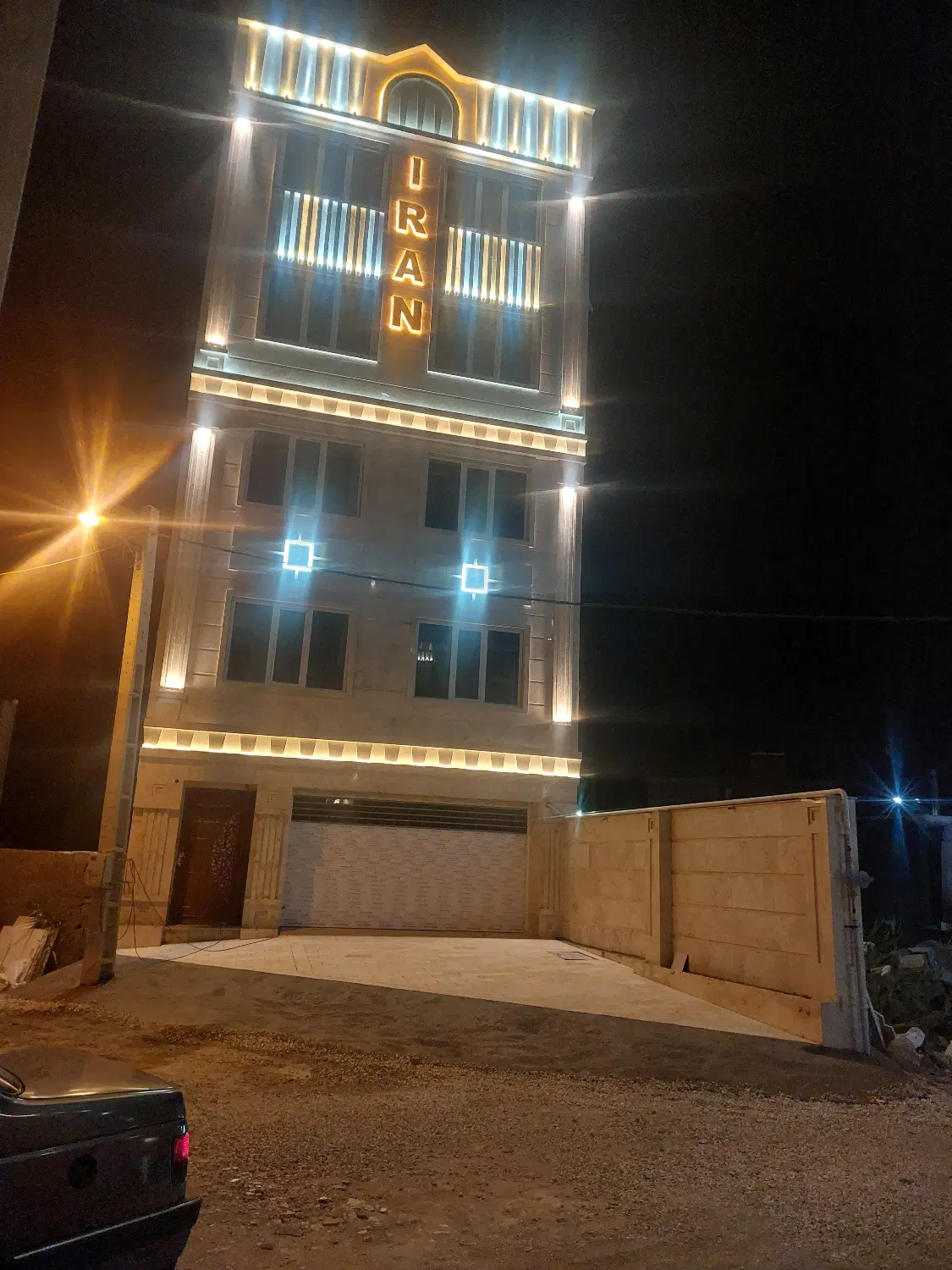 آپارتمان مسکونی ۱۲۰ متری ۲ خواب شخصی ساز