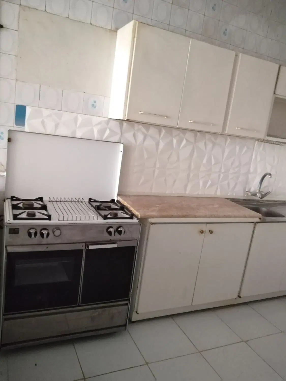طبقه همکف 1 خواب  نقاشی شده آیفون تصویری