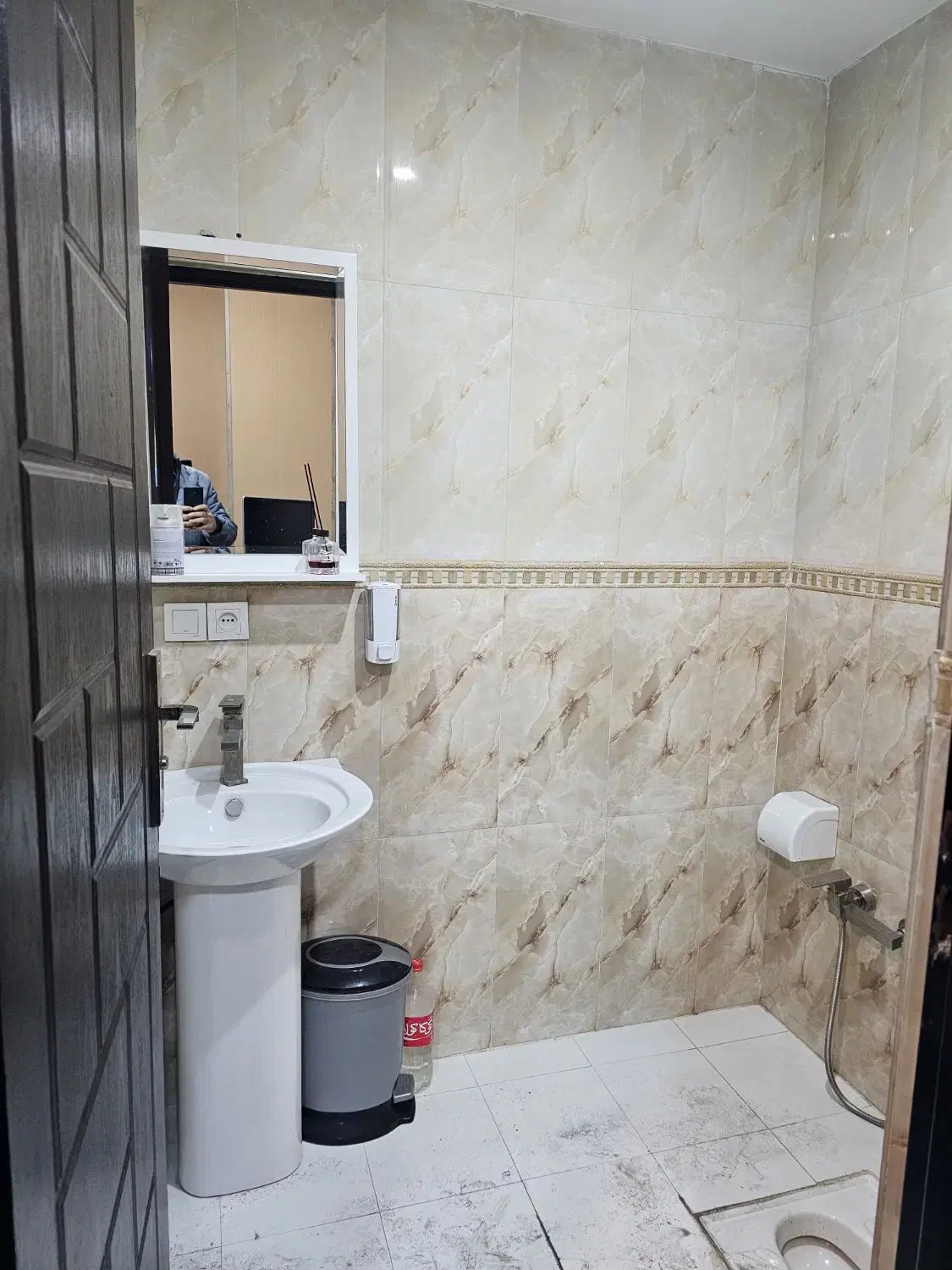 دفتر کار 60 متری سند اداری