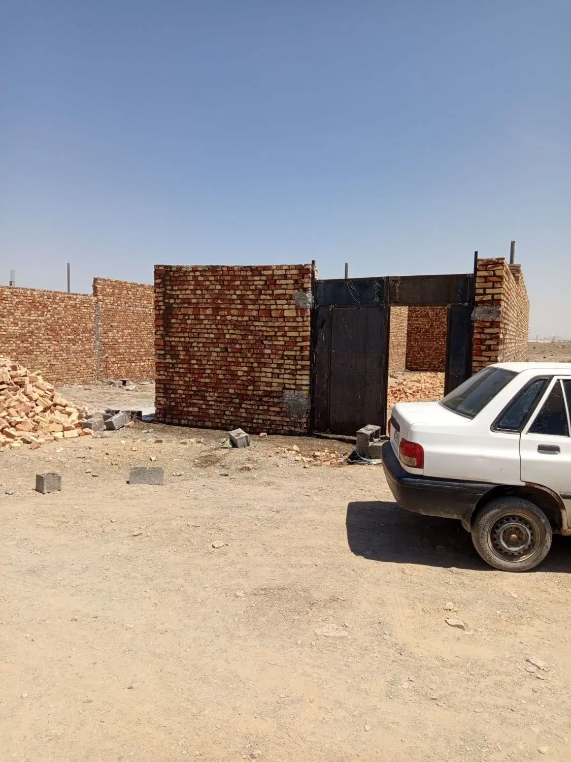 چهار دیوار ۱۲۰ متری سیادک دادگستری