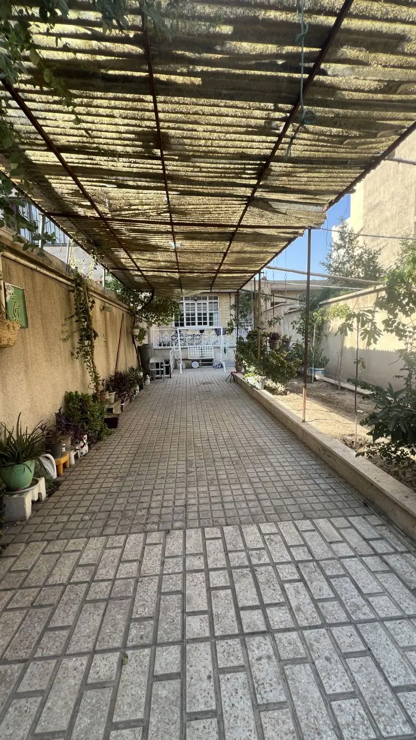 رهن خانه ۲۱۰ متری ویلایی پرنیان