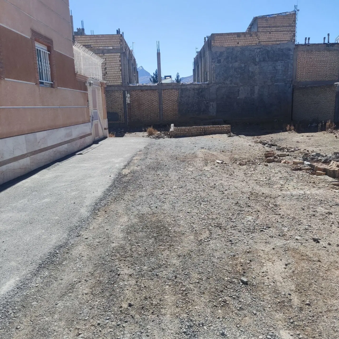 175 متر زمین مسکونی ساحل شرقی فرخشهر